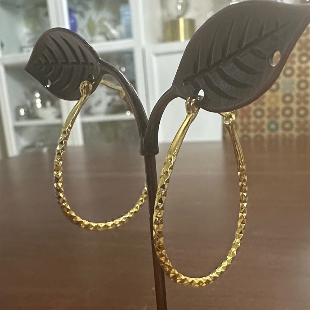 🧡Diamond Cut Gold Hoop Earrings🧡